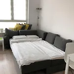 Metro Slodowiec, Free Parking Zeromskiego 1 Cmkp- 5 Min Warszawa