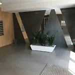 Metro Slodowiec, Free Parking Zeromskiego 1 Cmkp- 5 Min