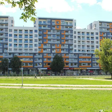 Metro Slodowiec, Free Parking Zeromskiego 1 Cmkp- 5 Min *