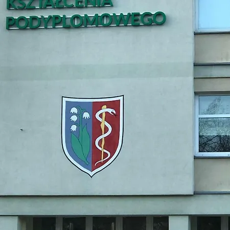 Metro Slodowiec, Free Parking Zeromskiego 1 Cmkp- 5 Min Varşova