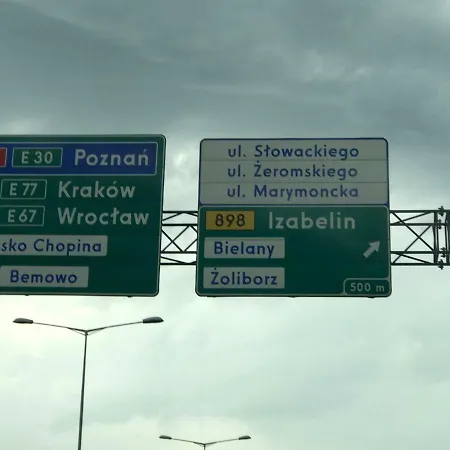 Metro Slodowiec, Free Parking Zeromskiego 1 Cmkp- 5 Min * Varşova