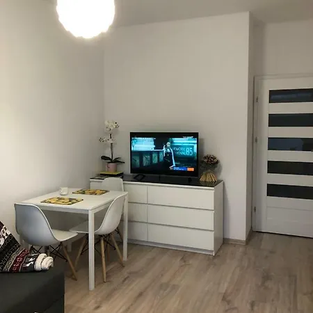 Metro Slodowiec, Free Parking Zeromskiego 1 Cmkp- 5 Min דירה *